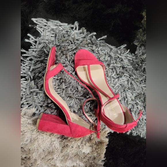 Pink strap sandals - Picture 6 of 6